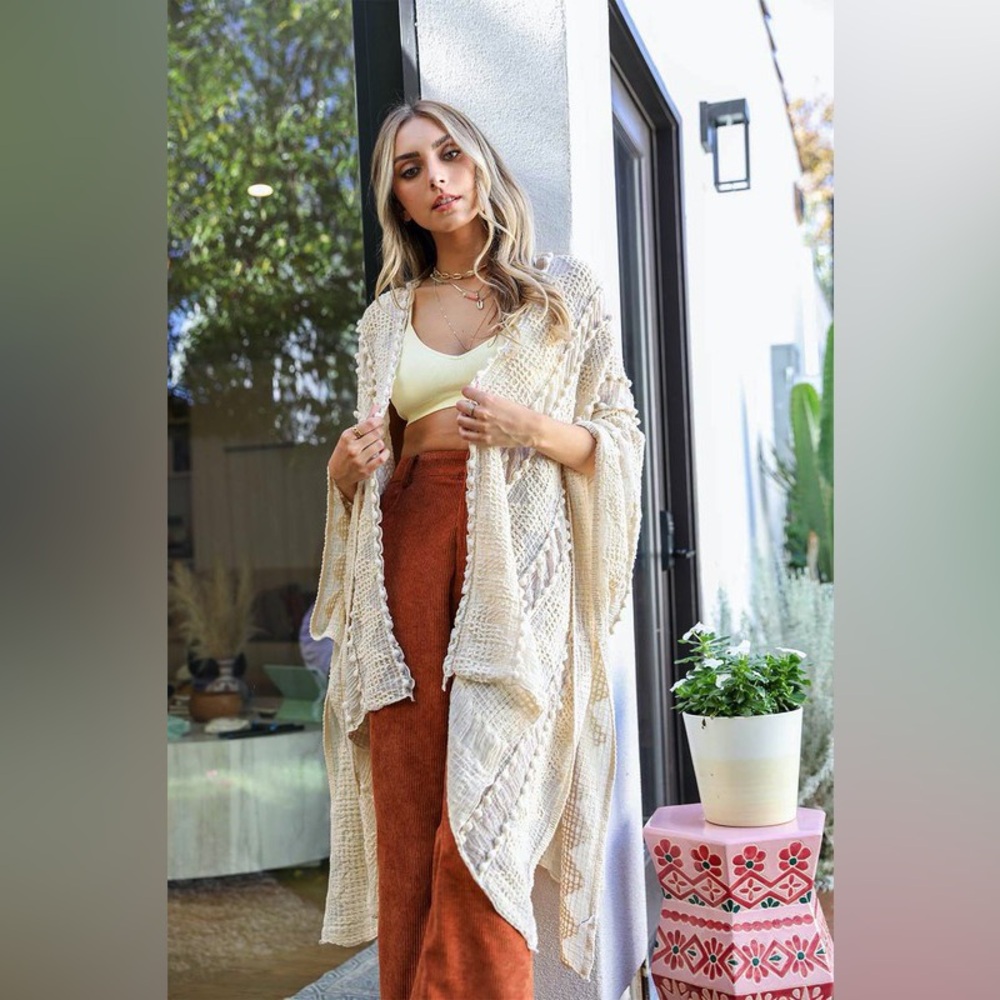 236.  LAST 1! Embroidered Soft Bohemian oversized cream duster cardigan kimono - Picture 5 of 5